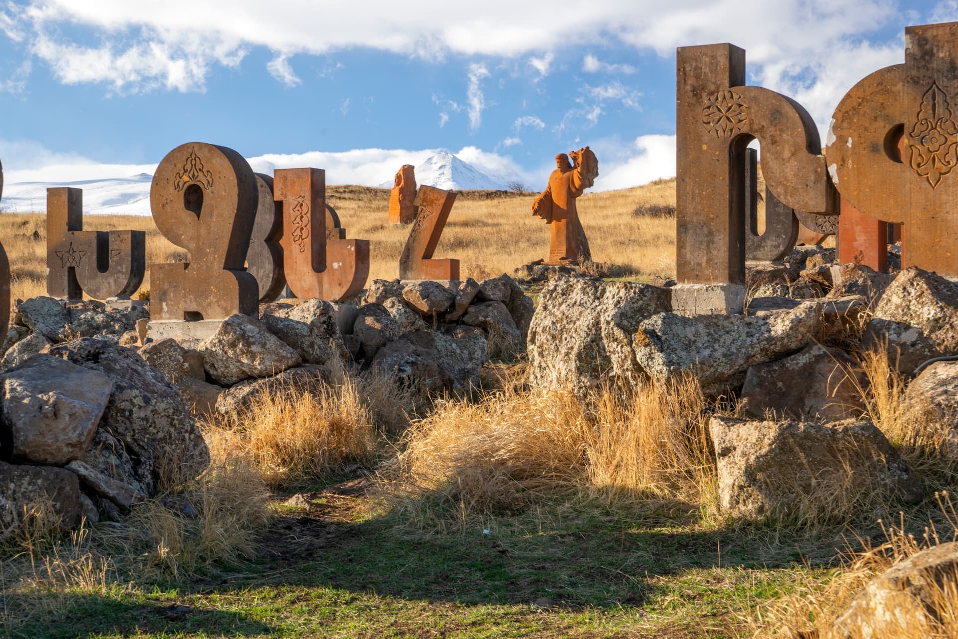 Denkmal des armenischen Alphabets